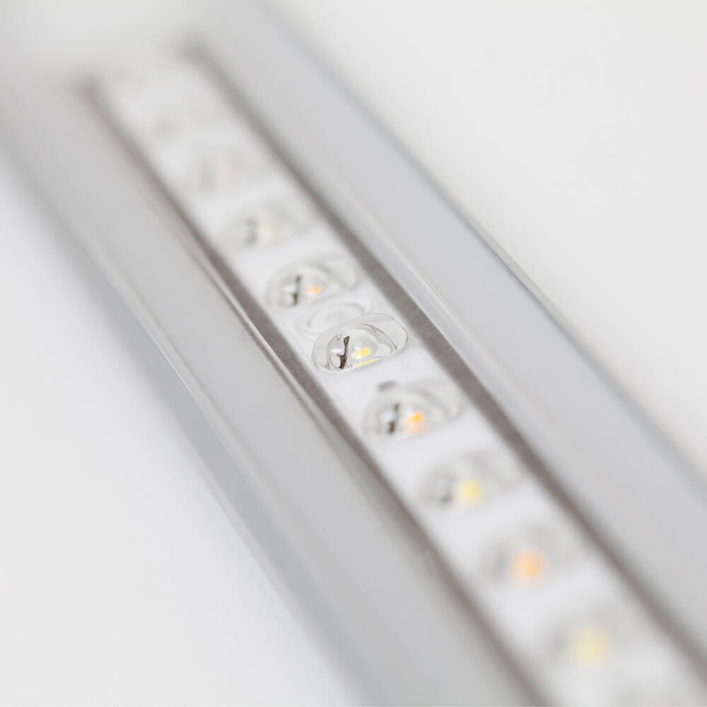 SANlight Flex II LEDs Nahaufnahme der LED-Bestückung einer SANlight Flex II Leiste