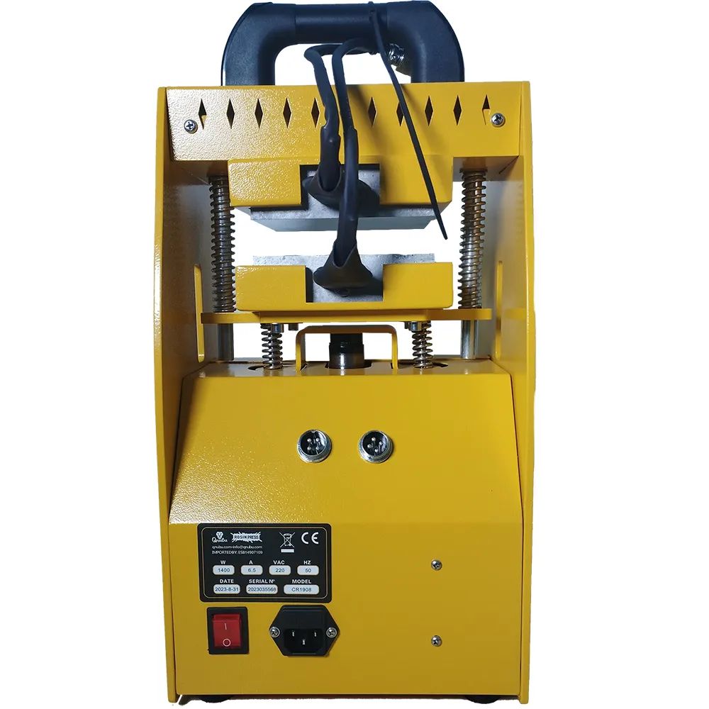 Qnubu Press Pro Hydraulic 6 t Rückseite Rückseite der Qnubu Press Pro Hydraulic mit 6 Tonnen und Anschlüssen