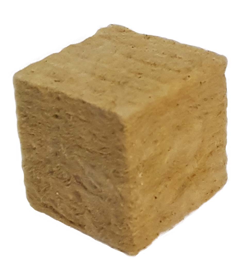 Steinwollwürfel 40x40 mm Steinwollwürfel mit 40 x 40 Millimetern, freigestellt